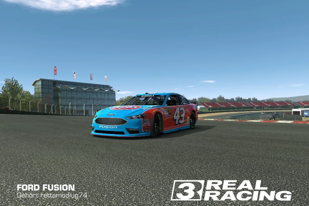 Ford Fusion (Richard Petty Motorsports) (43)